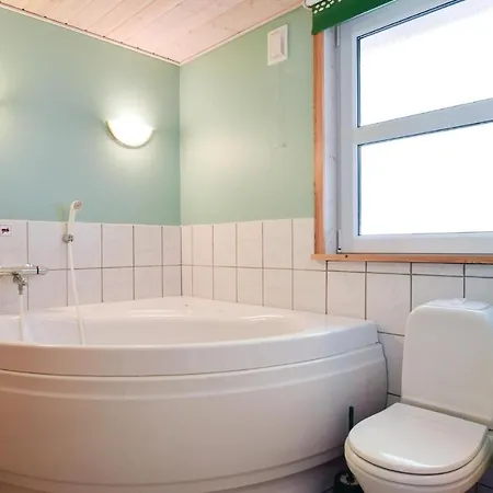 Three-bedroom In Сasa de vacaciones Nordenbro Vesteregn